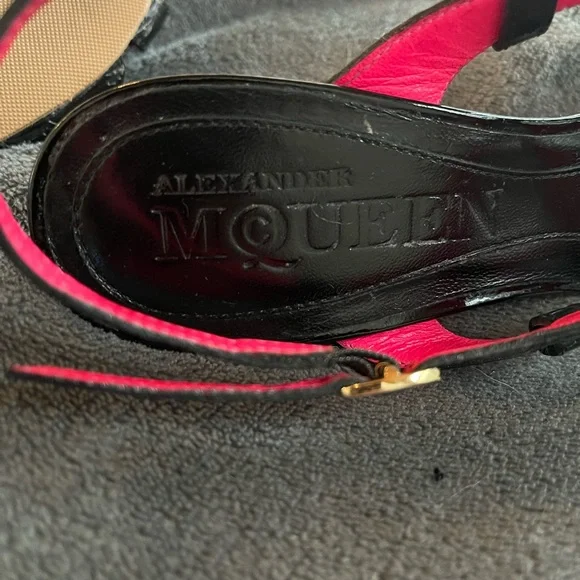 Sale 🔥 Alexander McQueen Black Patent Leather Heels Strap Sandals Size 6 - Picture 4 of 9
